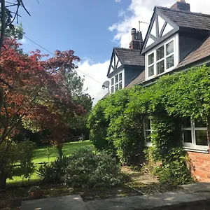 Rylands Farm *** Wilmslow